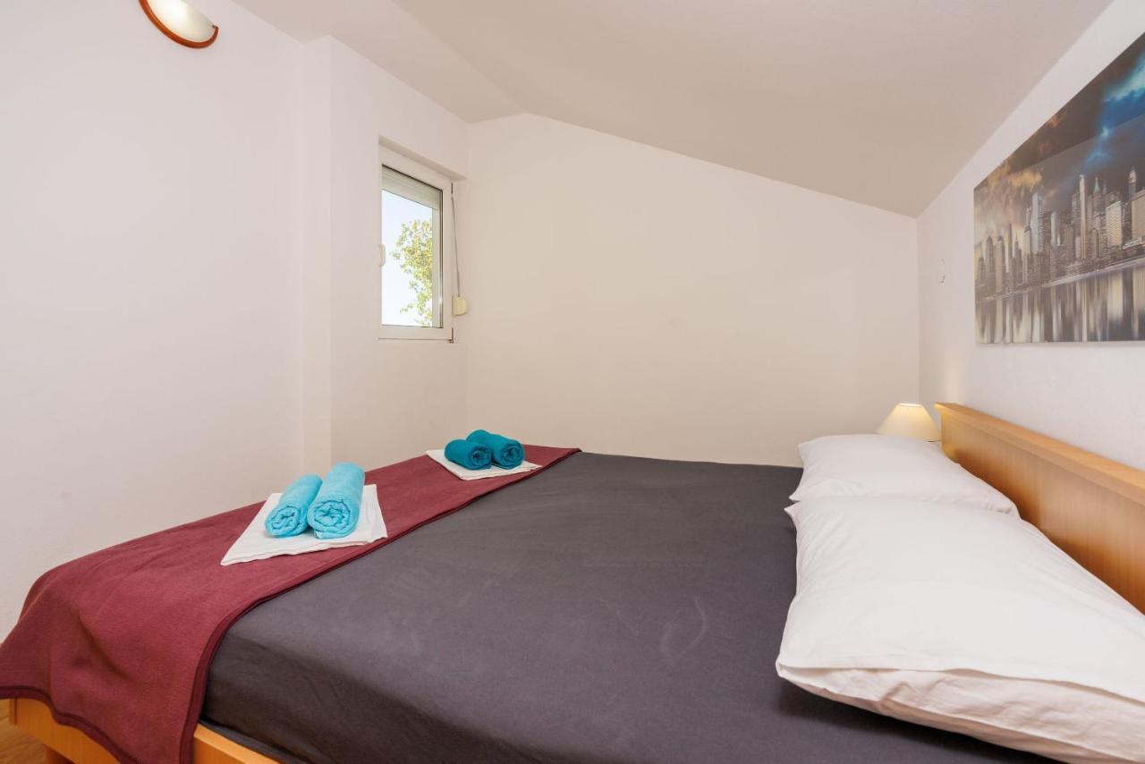 Apartment Davor Dramalj Eksteriør billede